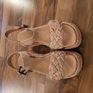 Chocolat Blu Lacy Platform Wedge Sandal sz 9.5